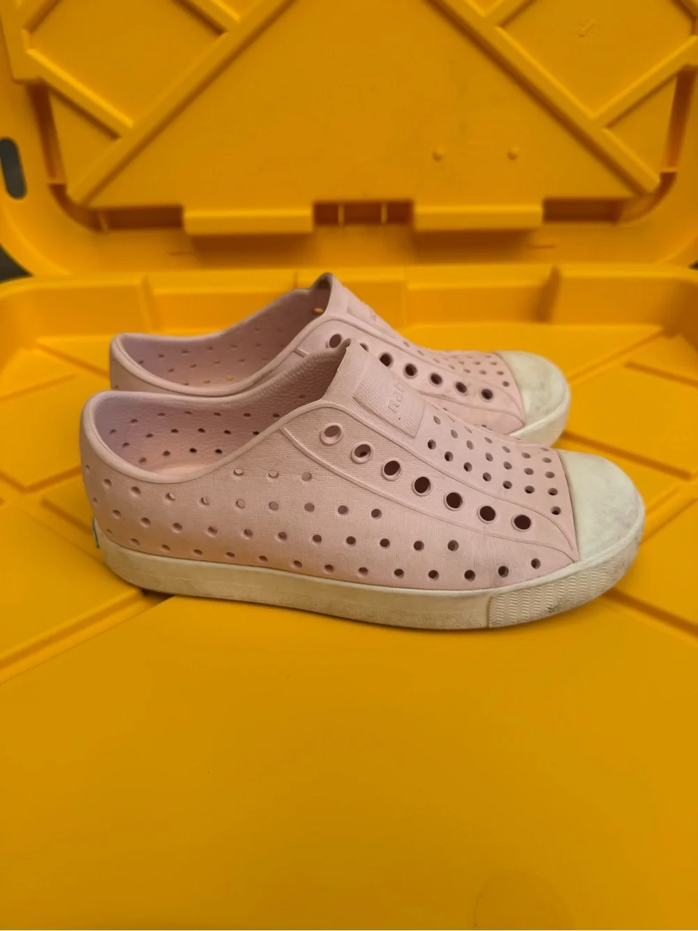 Native Kids Slip-On Water Shoes in Light Pink